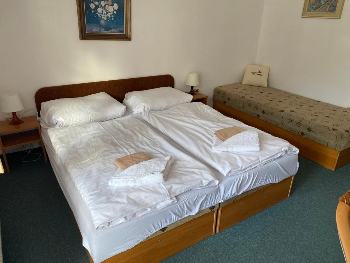 Pension Holiday Vrchlabi Ngoại thất bức ảnh