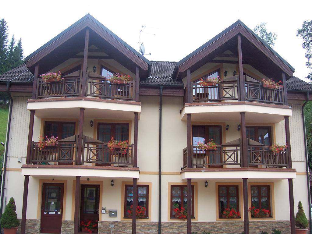Pension Holiday Vrchlabi Ngoại thất bức ảnh